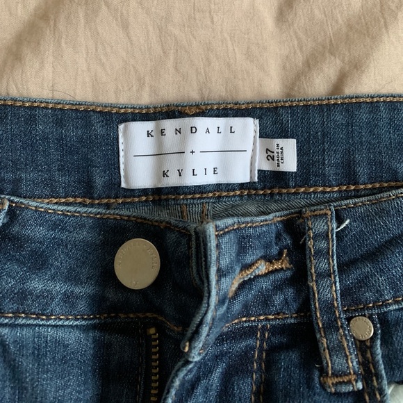 Kendall and Kylie Motto jeans - Picture 3 of 3